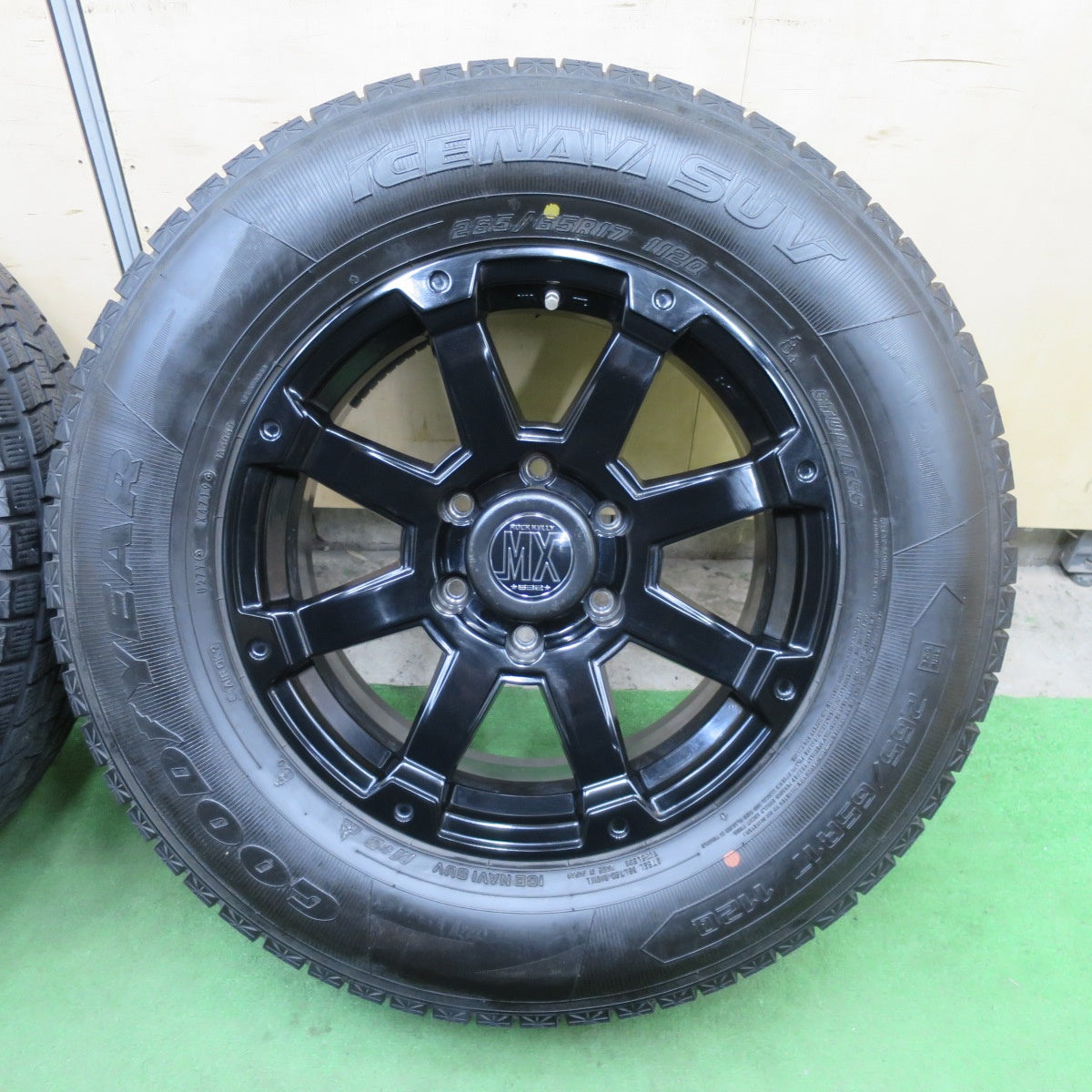 バリ溝！キレイ！9分★LOXARNY ROCK KELLY MX 632 265/65R17 スタッドレス グッドイヤー アイスナビ SUV ロクサーニ ロックケリー 17インチ PCD139.7/6H★6042303TTス