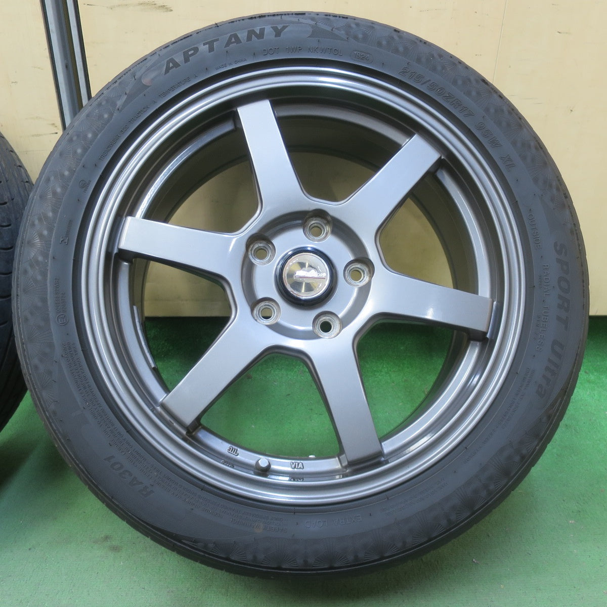 キレイ！24年◎215/50R17 アプタニー SPORT Ultra RA301 J-TECH SPORT Jテック スポーツ 17インチ PCD114.3/5H◎6091505IMノ