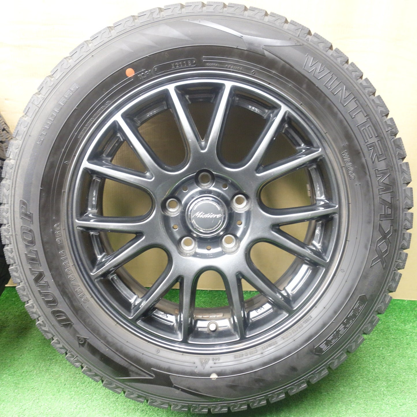 バリ溝！9.5分★スタッドレス 215/60R16 ダンロップ ウインターマックス WM02 Mistiere RB14 ミスティーレ 16インチ PCD114.3/5H★6021402KTス