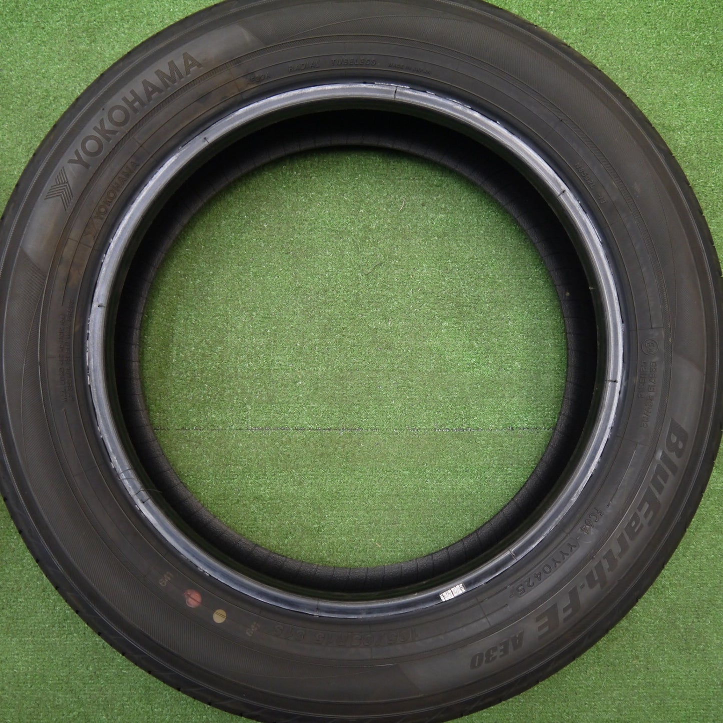 新車外し！25年★165/65R15 ヨコハマ BluEarth-FE AE30 ブルーアース タイヤ 15インチ タフト デリカ D:2 ソリオ 等★5120502Hノタ