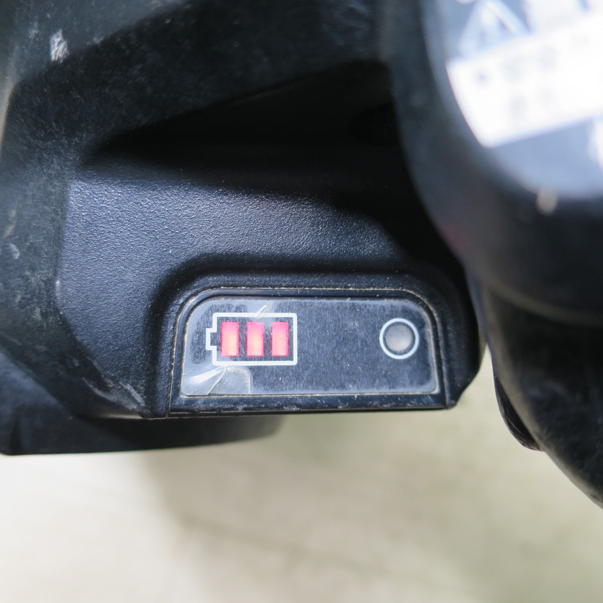 [送料無料] ☆マキタ 165mm 充電式 マルノコ HS631D 18V コードレス 本体のみ 切断機 丸のこ 電動 工具 makita☆