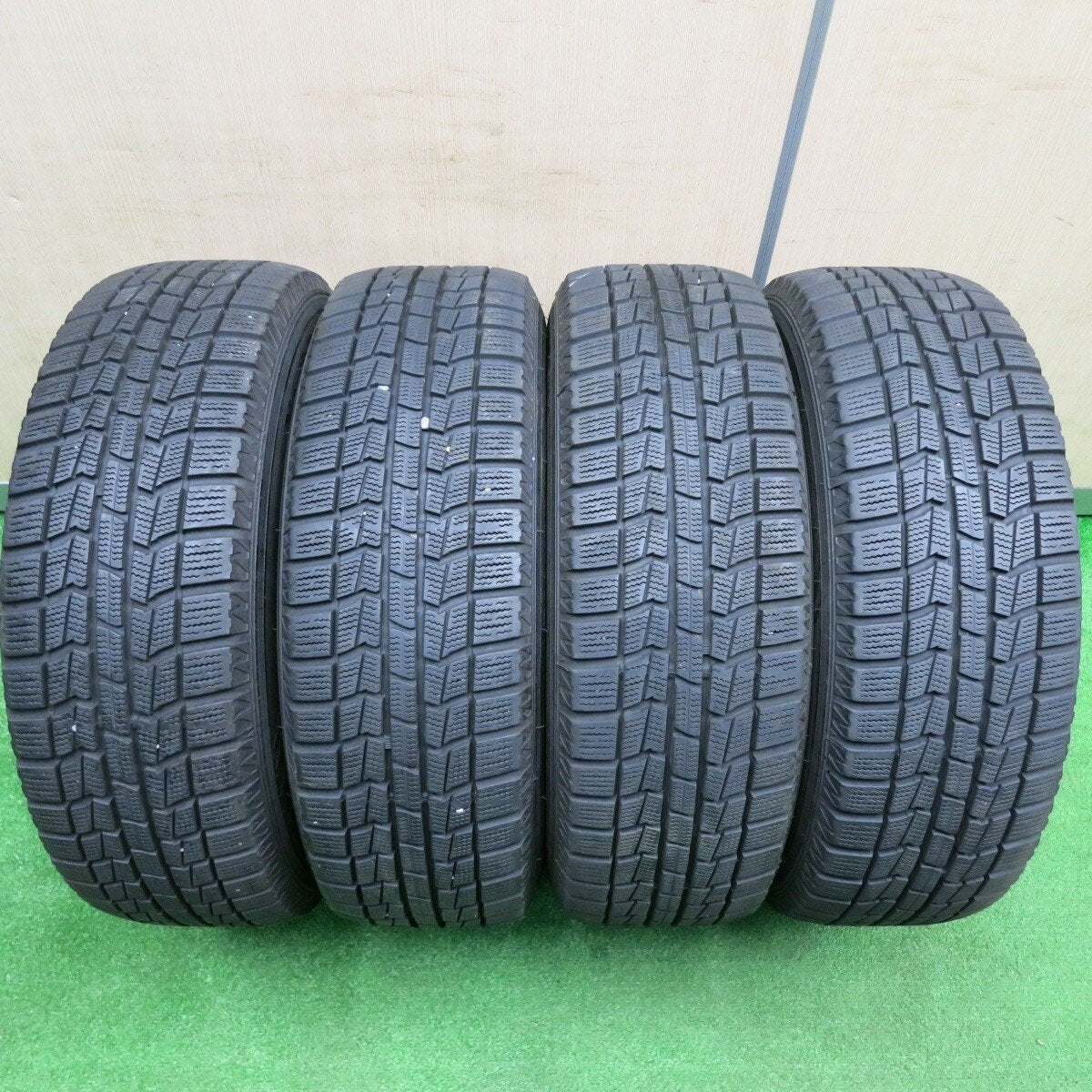 バリ溝！キレイ！9.5分★スタッドレス 195/65R15 オートバックス ノーストレック N3i TOPRUN トップラン 15インチ PCD114.3/5H★4120616TNス