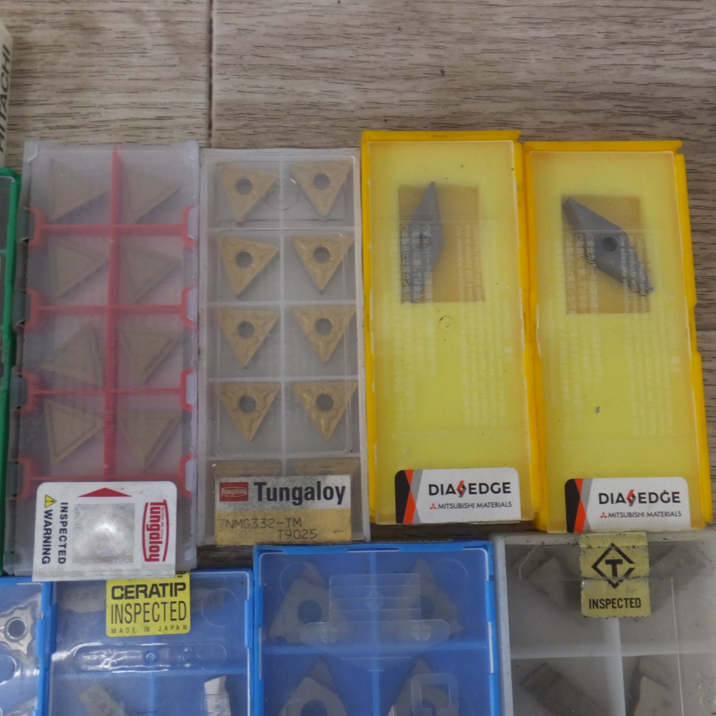 ★三菱 京セラ CERACHIP SUMITOMO Diamond Tungaloy DIAEDGE など　旋盤チップ 各種 29箱 セット★ [送料無料]