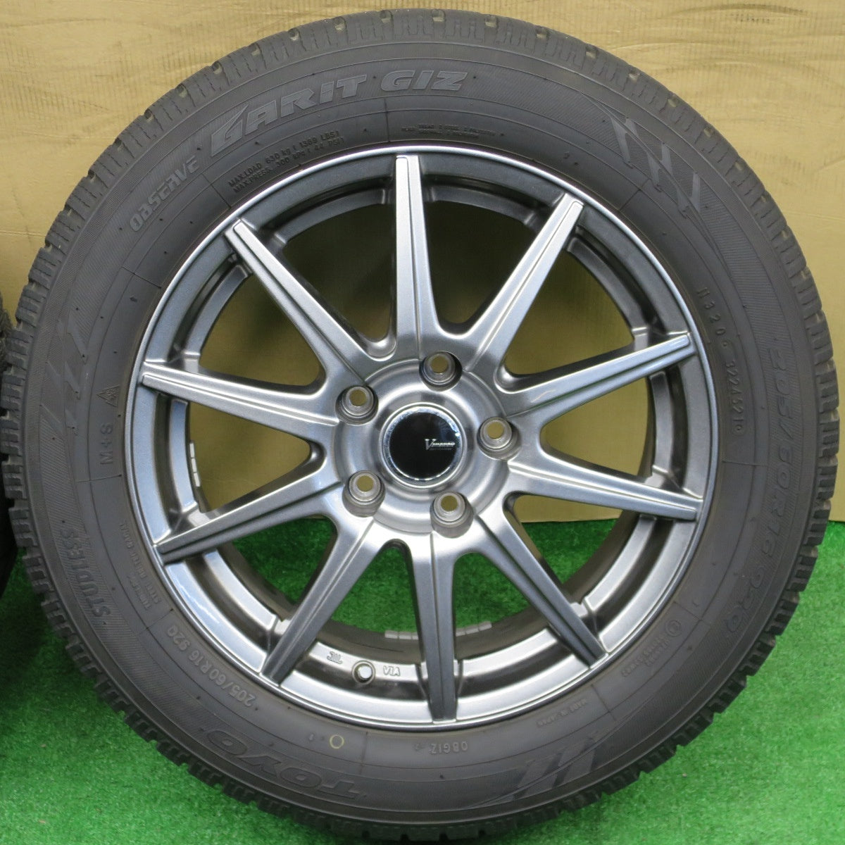 バリ溝！9.5分★スタッドレス 205/60R16 トーヨー ガリット GIZ VEMOTION Vエモーション 16インチ PCD114.3/5H★6011401NKス