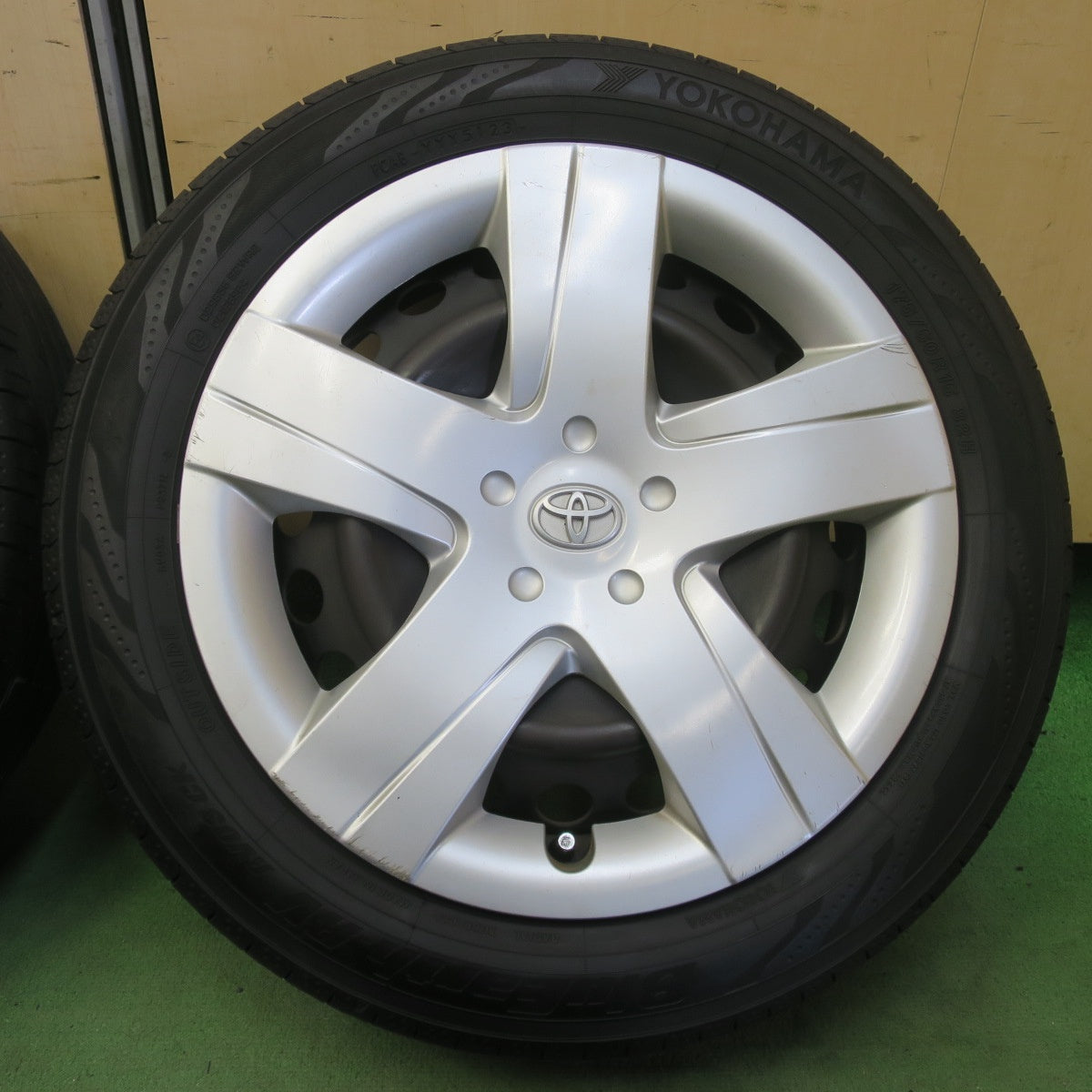 バリ溝！23年！9分★トヨタ 120系 ラクティス 純正 スチール 175/60R16 ヨコハマ BluEarth-RV RV03 CK ブルーアース 16インチ PCD100/5H★6052206イノ