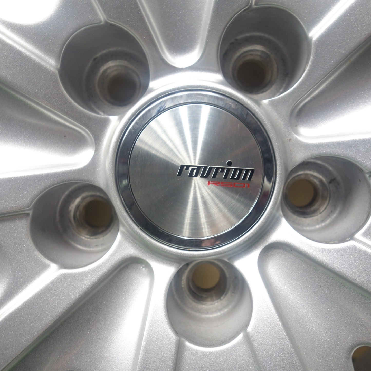 バリ溝！22年！キレイ！9.5分★プリウス 等 205/55R16 スタッドレス グッドイヤー アイスナビ7 ravrion RS01 ラブリオン 16インチ PCD100/5H★6030103KTス