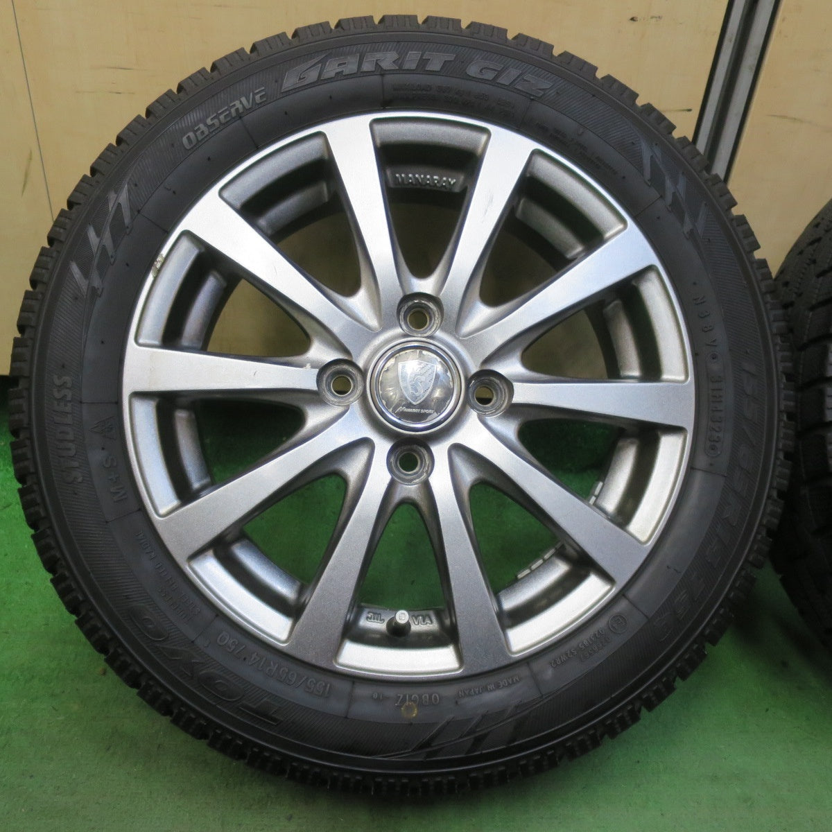 バリ溝！23年！9.5分★スタッドレス 155/65R14 トーヨー オブザーブ ガリット GIZ MANARAY SPORT マナレイスポーツ 14インチ PCD100/4H★5101503イス