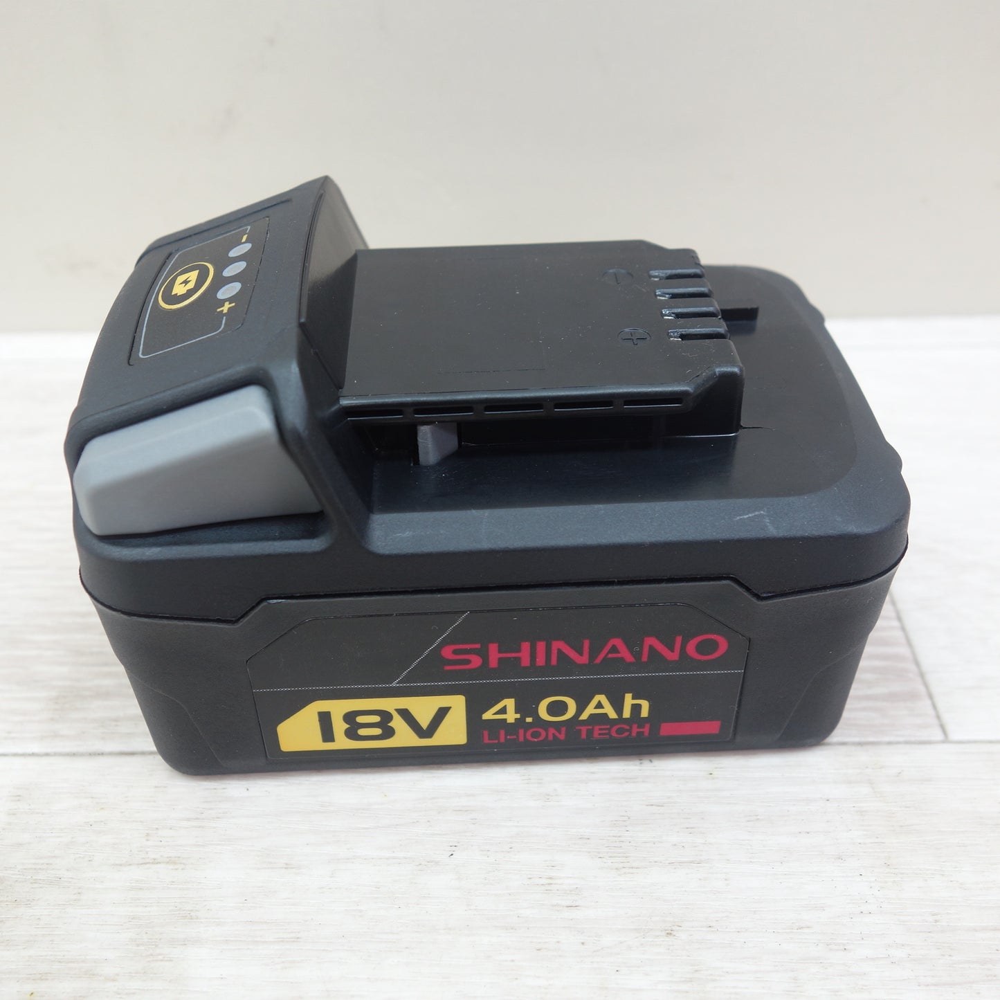 [送料無料] 未使用☆SHINANO リチウム イオン バッテリー 18V 4.0Ah  SI-170W用  電池 パック SI-B2029LA-2  電動 工具☆