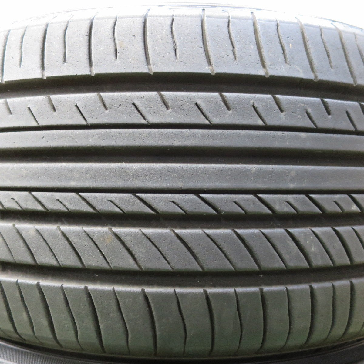 [送料無料] バリ溝！22年！9.5分★235/45R18 ヨコハマ アドバン dB V552 タイヤ 18インチ レクサス マークX アコード シビック ベンツ 等★5040305イノタ