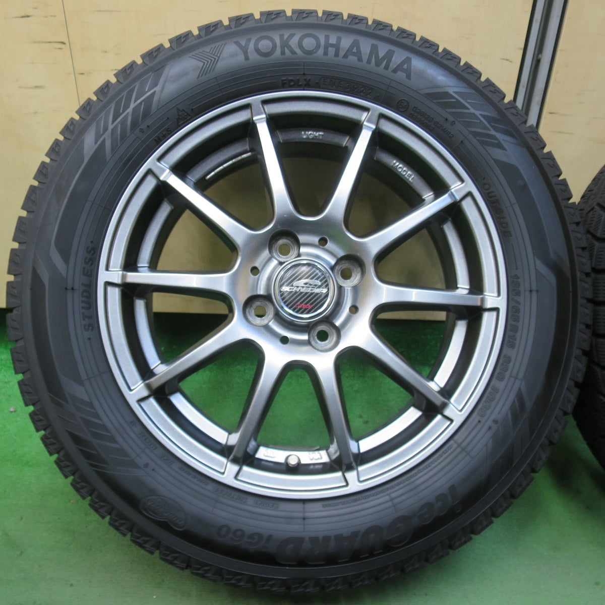 バリ溝！22年！キレイ！9分★スタッドレス 185/65R15 ヨコハマ アイスガード iG60 SCHNEIDER シュナイダー 15インチ PCD100/4H★5103103イス