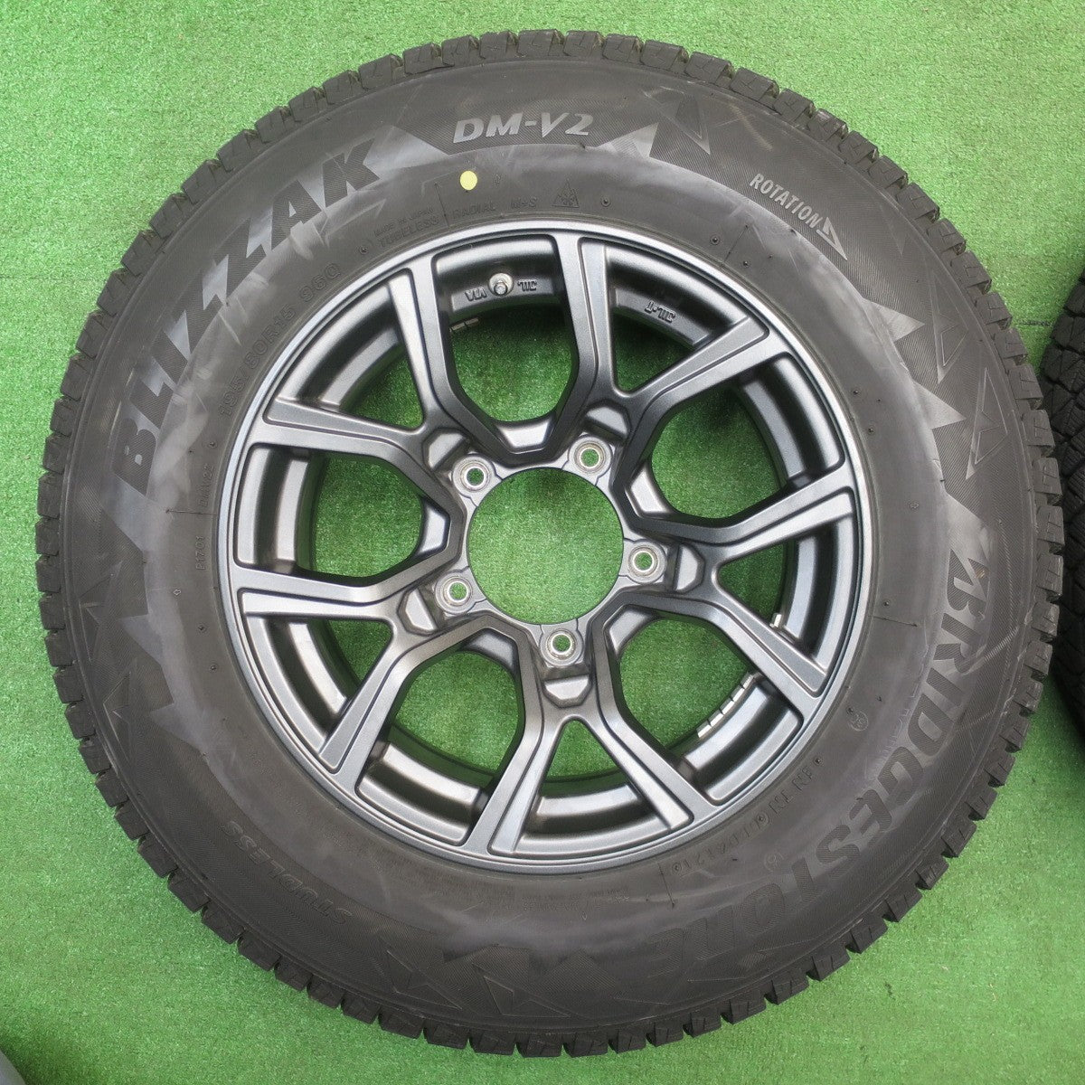 バリ溝！21年！キレイ！8.5分★スタッドレス 195/80R15 ブリヂストン ブリザック DM-V2 社外 アルミ 15インチ PCD139.7/5H★5111801NJス