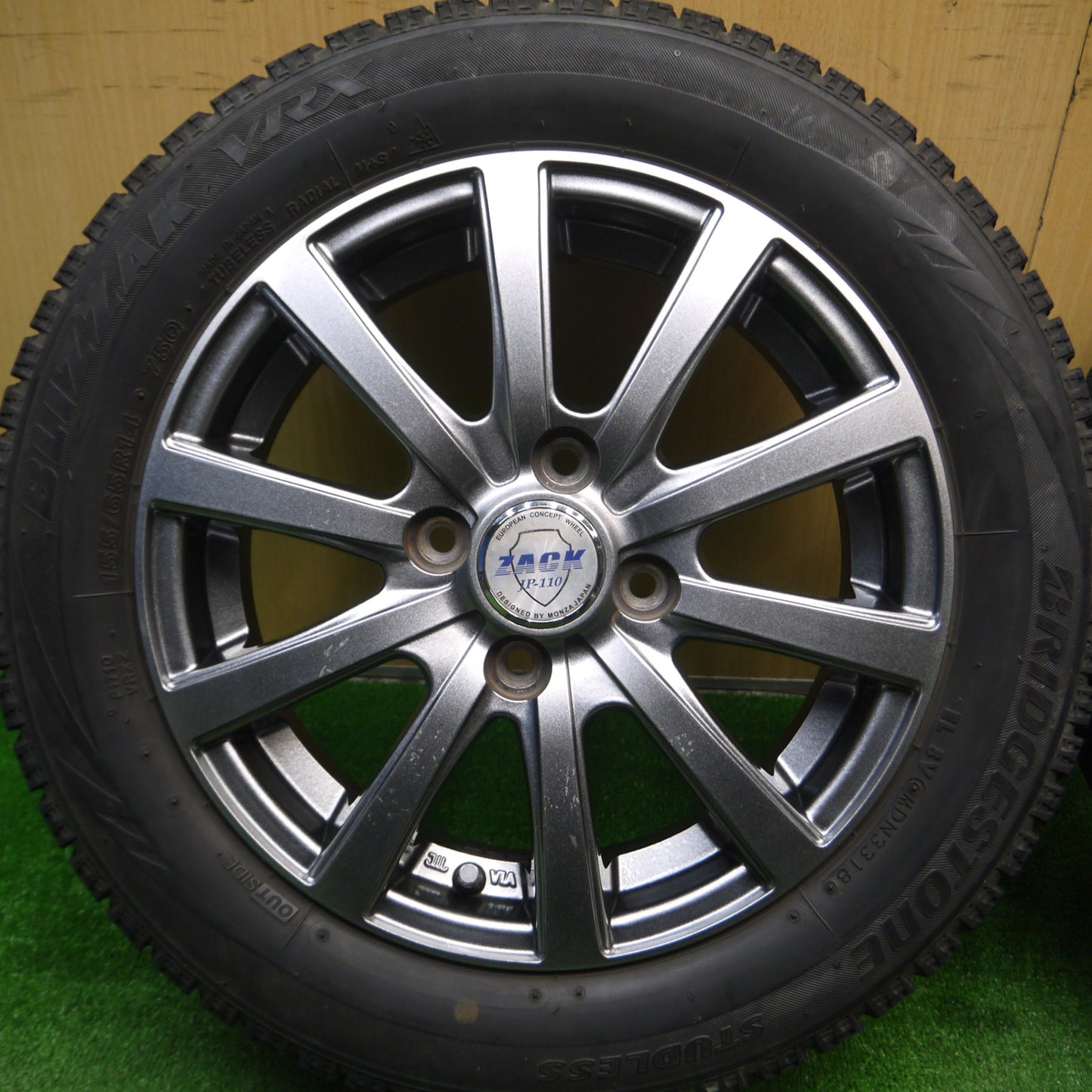 [送料無料] バリ溝！8.5分★スタッドレス 155/65R14 ブリヂストン ブリザック VRX ZACK JP-110 MONZA ザック 14インチ PCD100/4H★5013107Hス