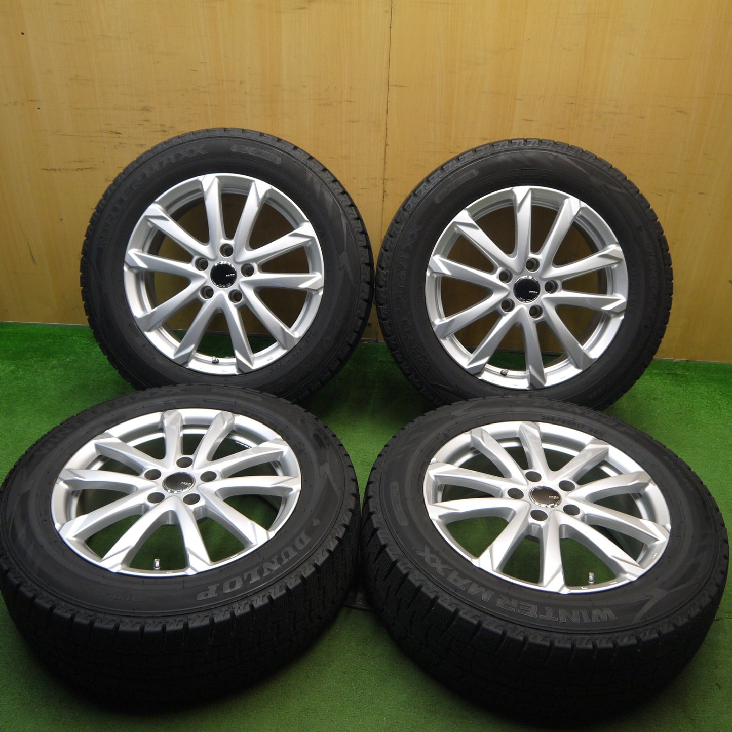 バリ溝！23年！キレイ！9.5分★スタッドレス 225/60R17 ダンロップ ウインターマックス WM02 ZACK JP-325 MONZA ザック 17インチ PCD114.3/5H★5062504Hス