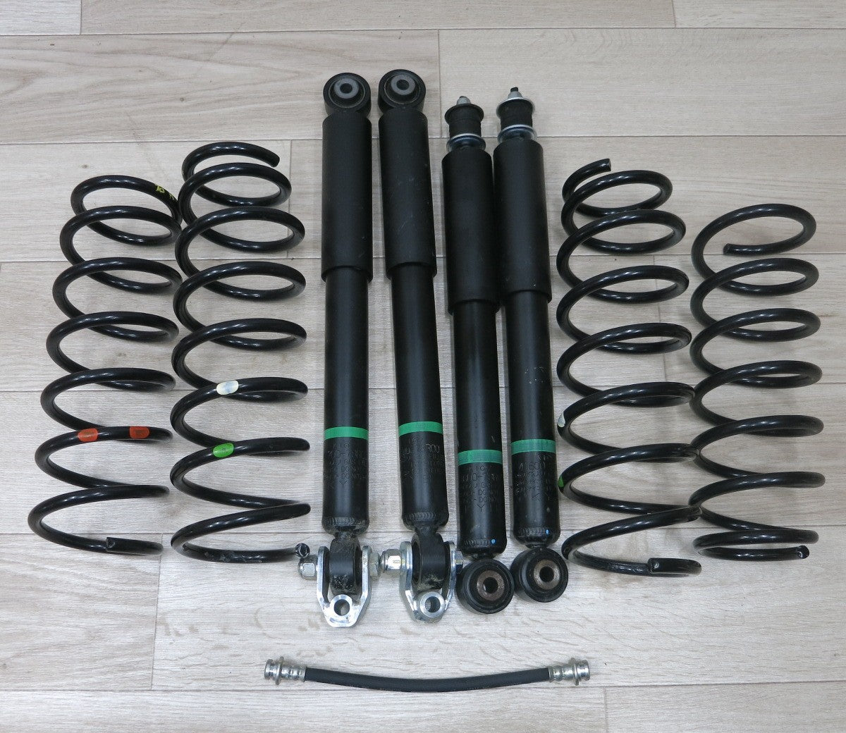 [送料無料] ◆スズキ ジムニー シエラ JB74W 純正 ショック アブソーバー スプリング 41600-78R00 41700-78R00 サスペンション◆