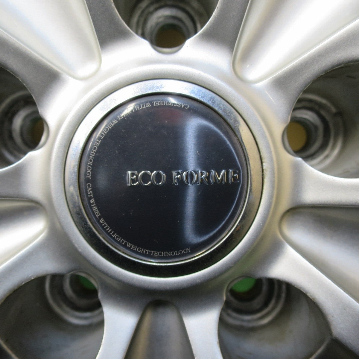バリ溝！キレイ！8.5分★スタッドレス 225/65R17 ブリヂストン ブリザック DM-V2 ECO FORME エコフォルム 17インチ PCD114.3/5H★5032907イス