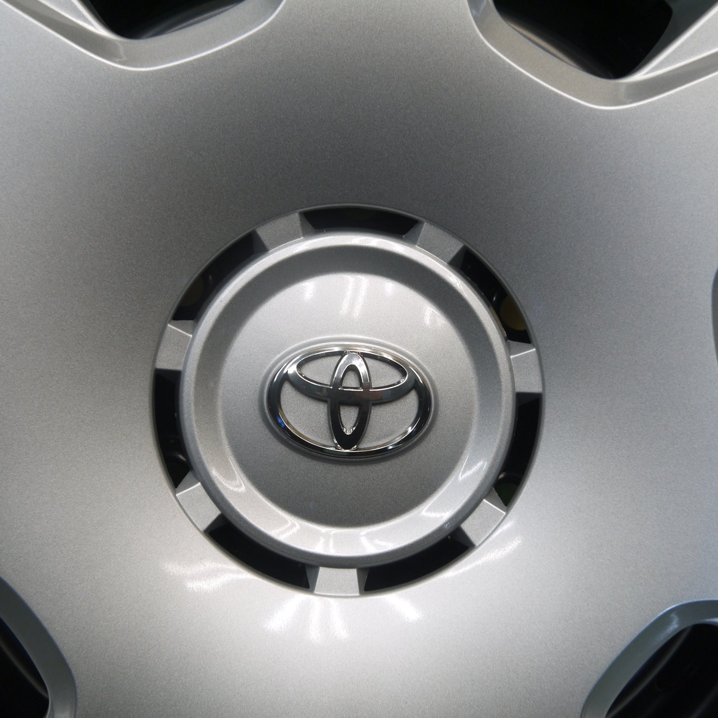新車外し★トヨタ 200系 ハイエース 純正 スチール ホイール 15インチ 15×6J PCD139.7/6H★6060505Hホ
