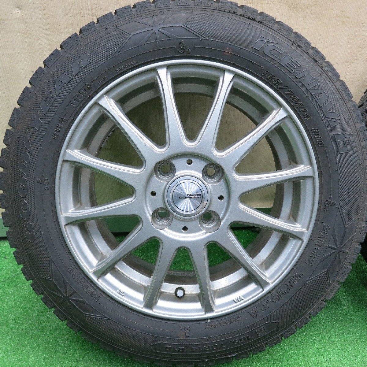 バリ溝！8.5分★スタッドレス 165/70R14 グッドイヤー アイスナビ6 ravrion LUMIERE ラブリオン 14インチ PCD100/4H★4123108HAス