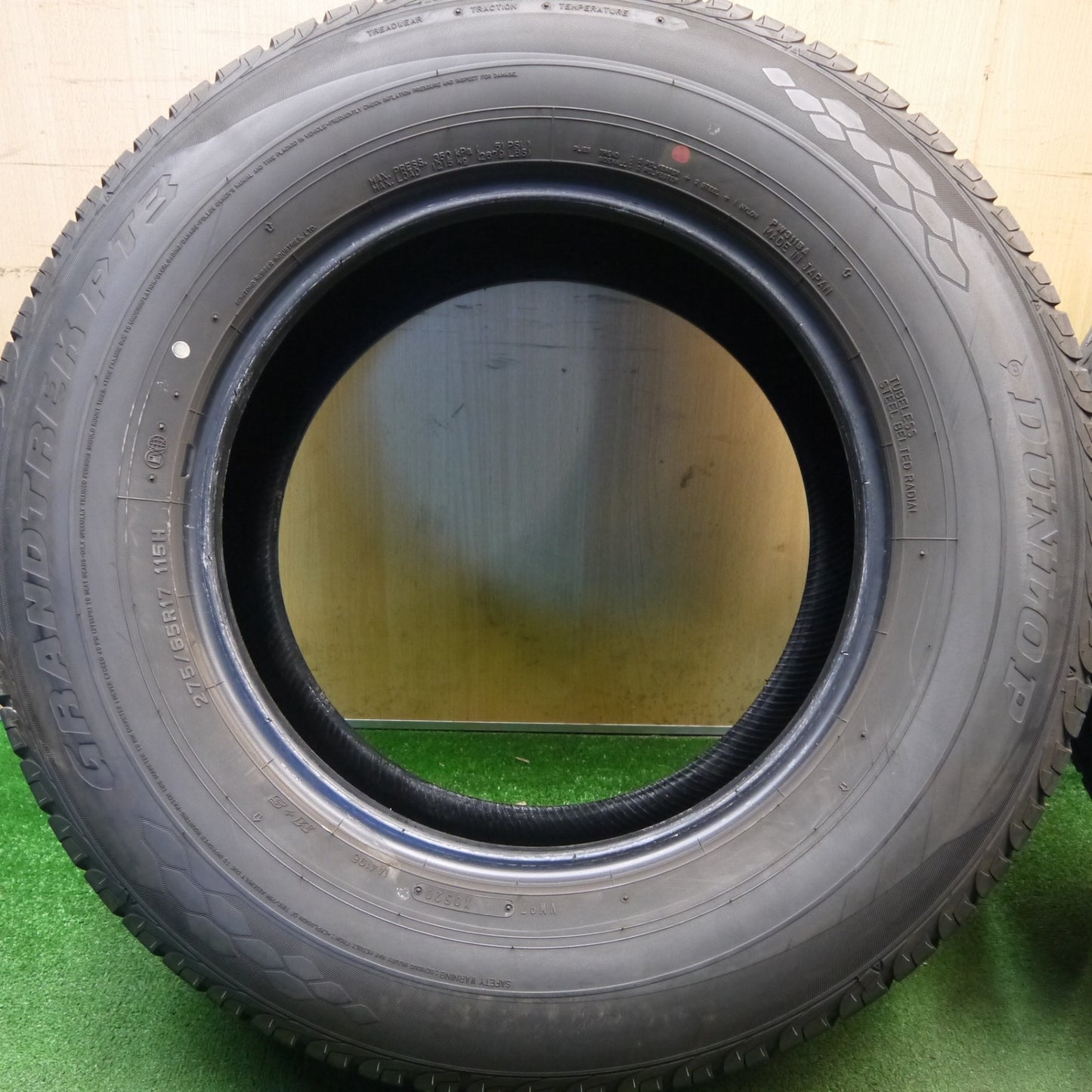 バリ溝！9.5分★275/65R17 ダンロップ グラントレック PT3 タイヤ 17インチ ランクル 100 シグナス サファリ 等★6032411Hノタ