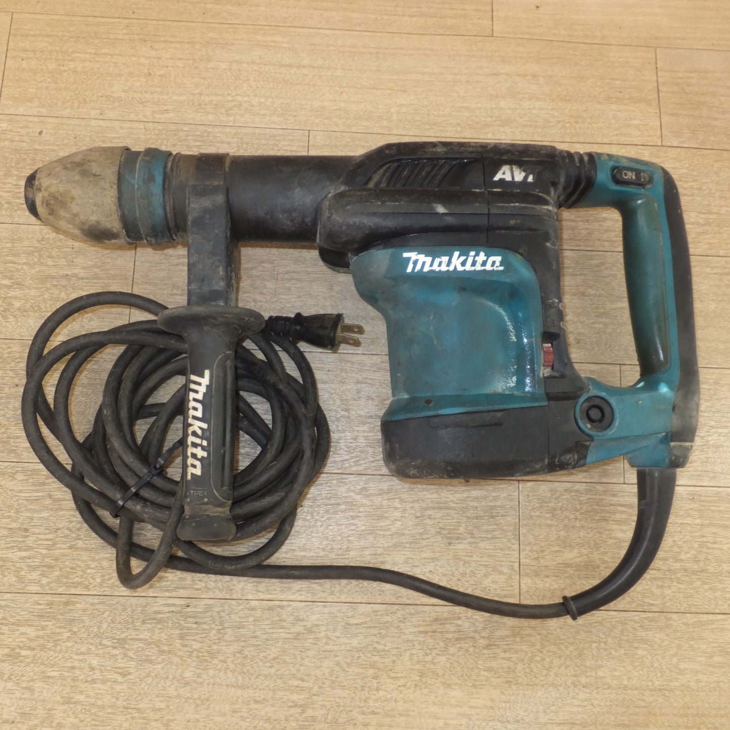 [送料無料] ★マキタ makita 電動ハンマ HM0871C　100V～ 13A 50-60Hz 1100W★