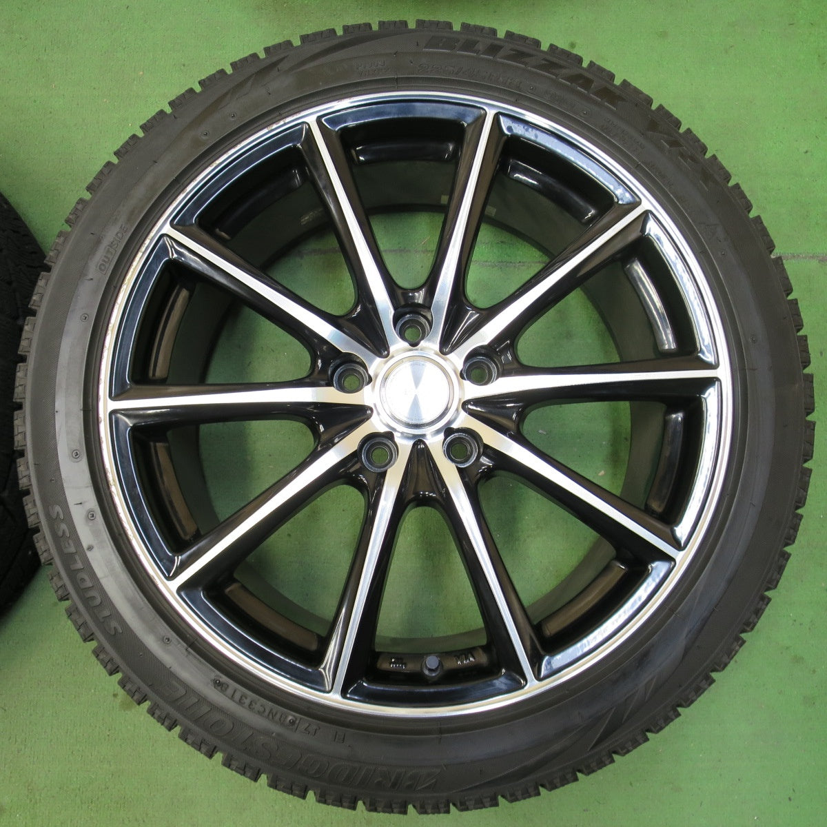 キレイ★スタッドレス 225/45R18 ブリヂストン ブリザック VRX ECO FORME エコフォルム 18インチ PCD114.3/5H★5041001イス