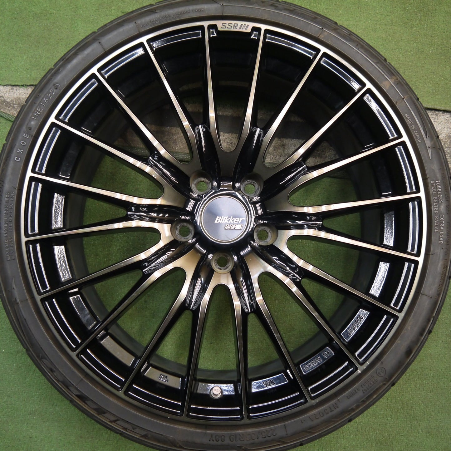 4本価格！22年★SSR Blikker 01F 225/35R19 ニットー NT555 G2 19インチ ブリッカー PCD114.3/5H★5100302Hノ