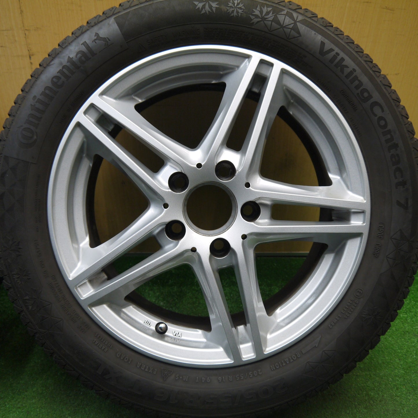キレイ★ベンツ 等 205/55R16 スタッドレス コンチネンタル バイキング コンタクト7 社外 アルミ 16インチ PCD112/5H★6011401Hノ