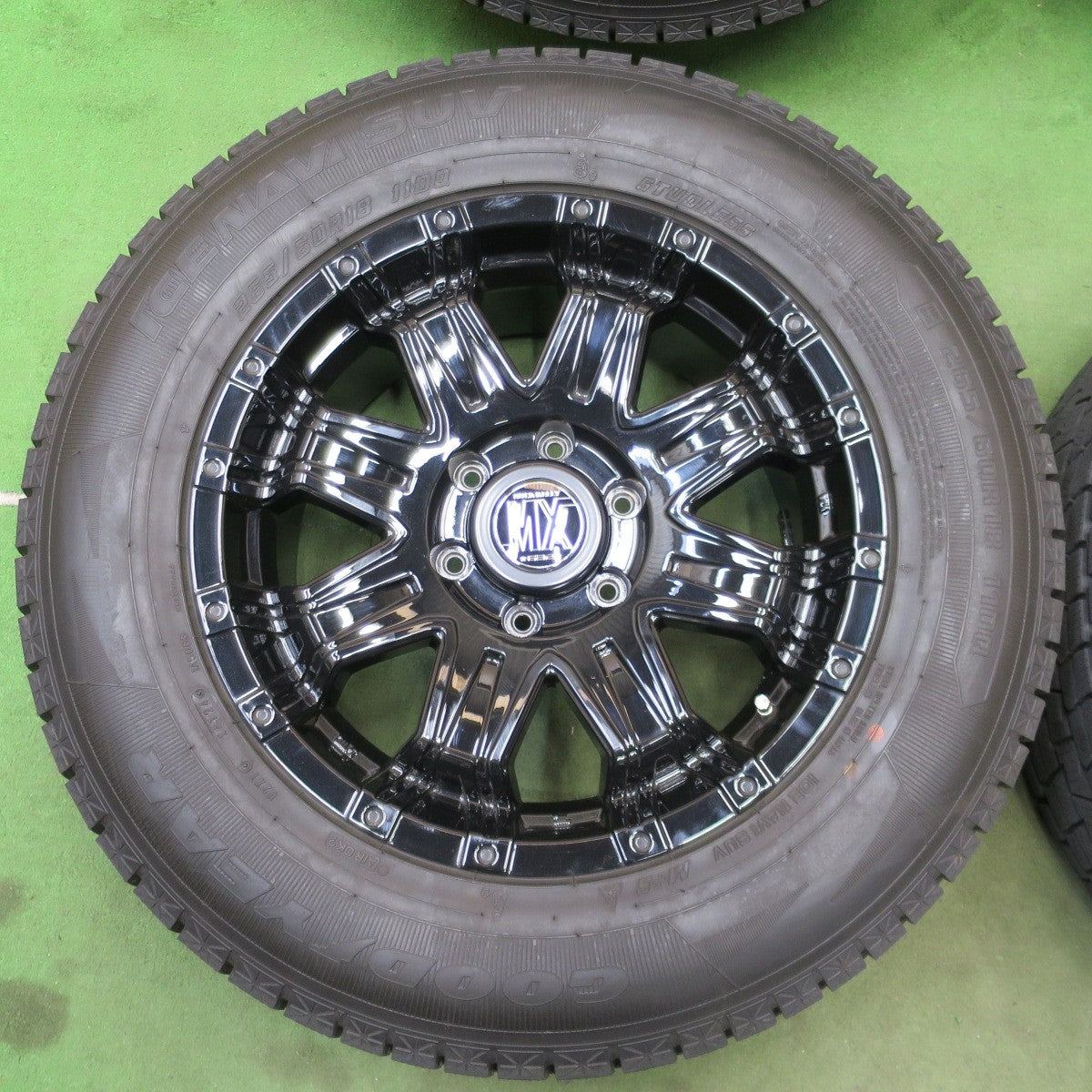 超バリ溝！24年！キレイ！9.5分以上★LOXARNY ROCK KELLY MX-2 632 265/60R18 スタッドレス グッドイヤー アイスナビ SUV ロクサーニ 18インチ PCD139.7/6H★6032403ナス