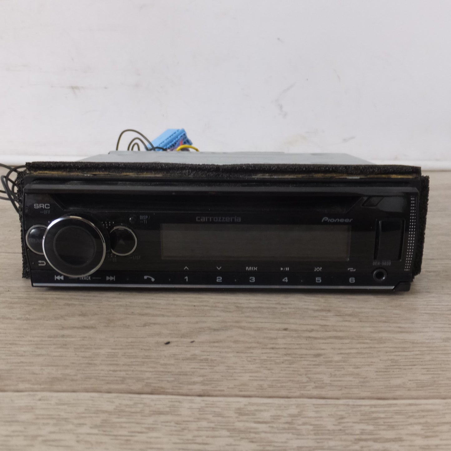 [送料無料] ★カロッツェリア carrozzeria オーディオメインユニット DEH-5600(19)★