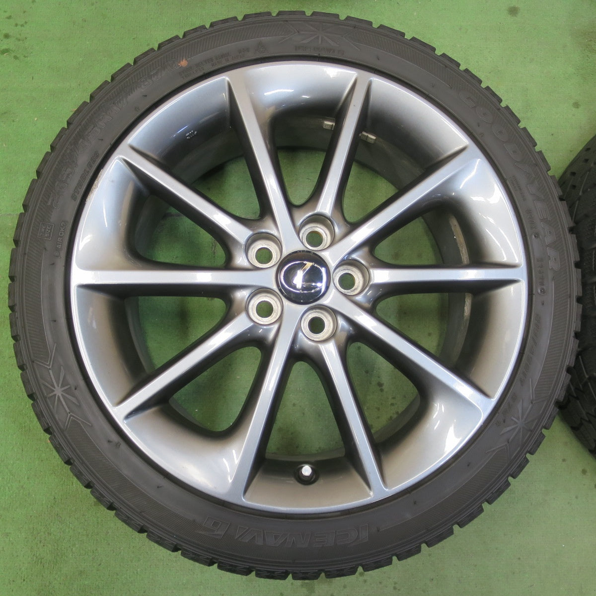4本価格★レクサス CT 200 h 純正 215/45R17 スタッドレス グッドイヤー アイスナビ6 17インチ PCD100/5H★6011608イス