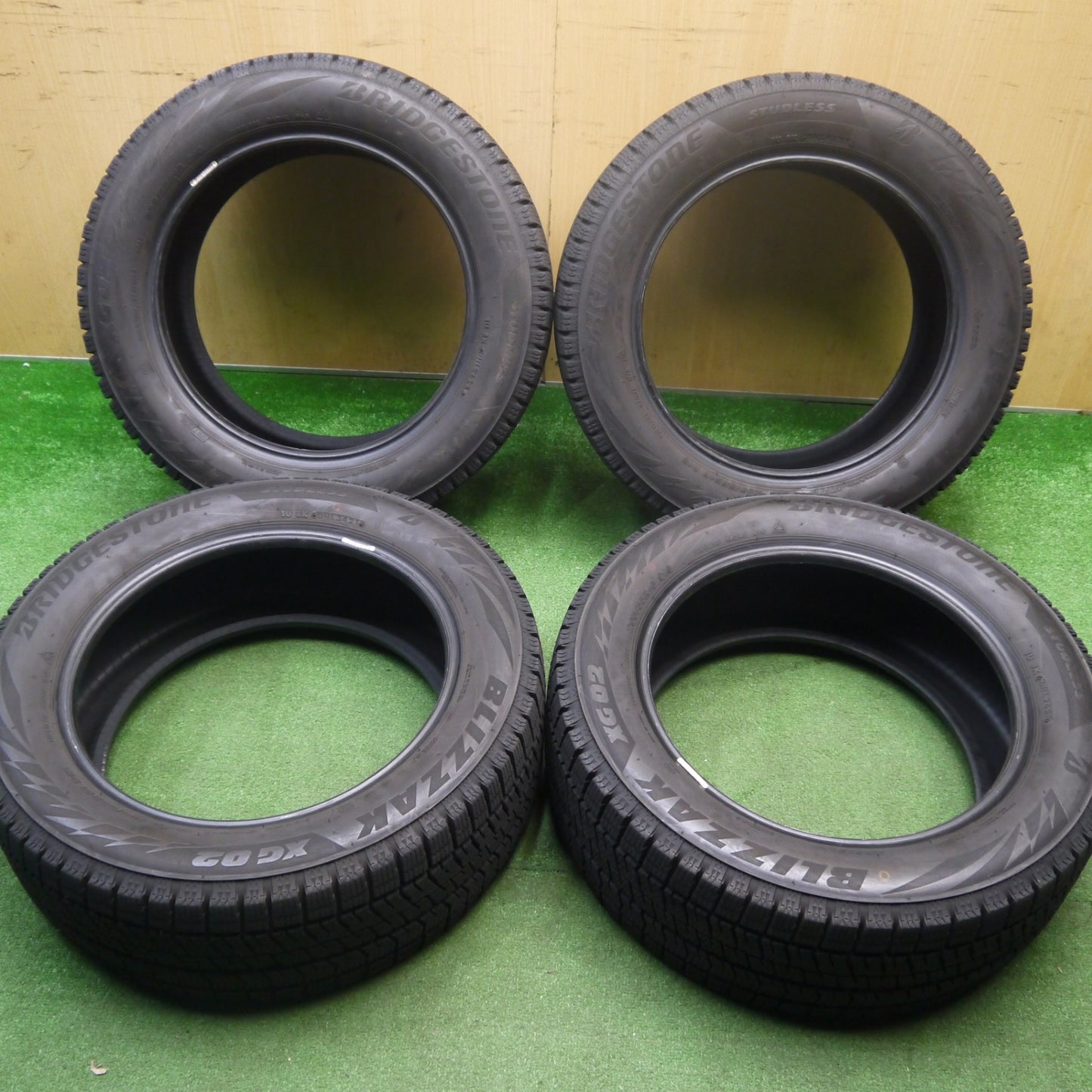 バリ溝！9.5分★スタッドレス 205/55R16 ブリヂストン ブリザック XG02 タイヤ 16インチ MINI ミニ クロスオーバー 等★6010507Hスタ