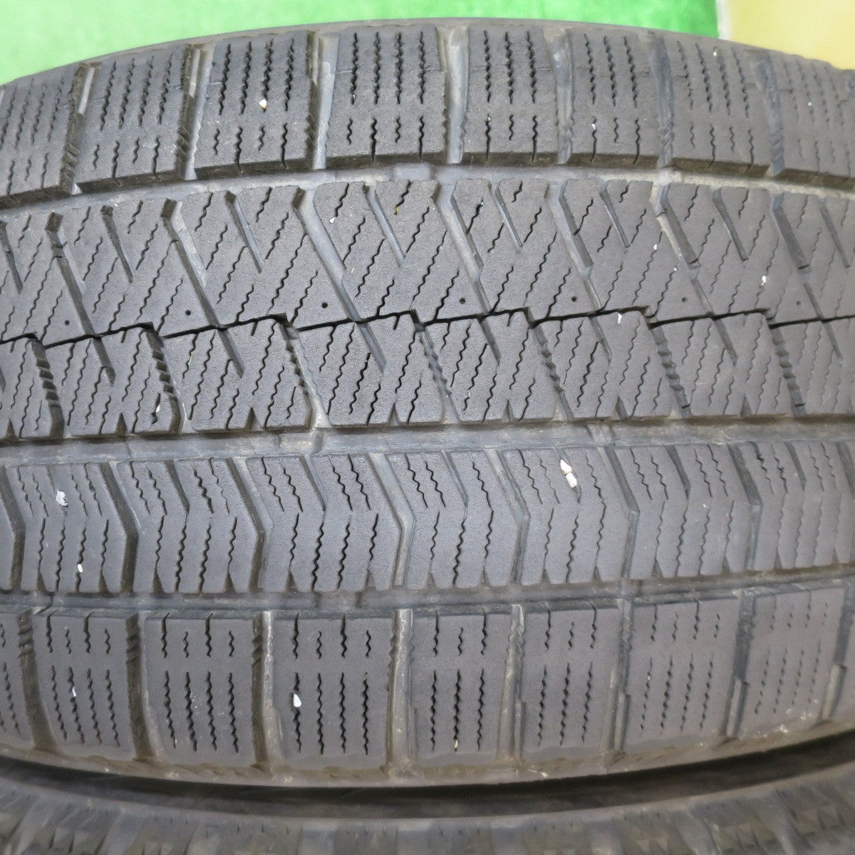 バリ溝！23年！9.5分★スタッドレス 215/50R17 ブリヂストン ブリザック VRX2 SIBILLA NEXT W45 シビラ 17インチ PCD114.3/5H★5061202NJス