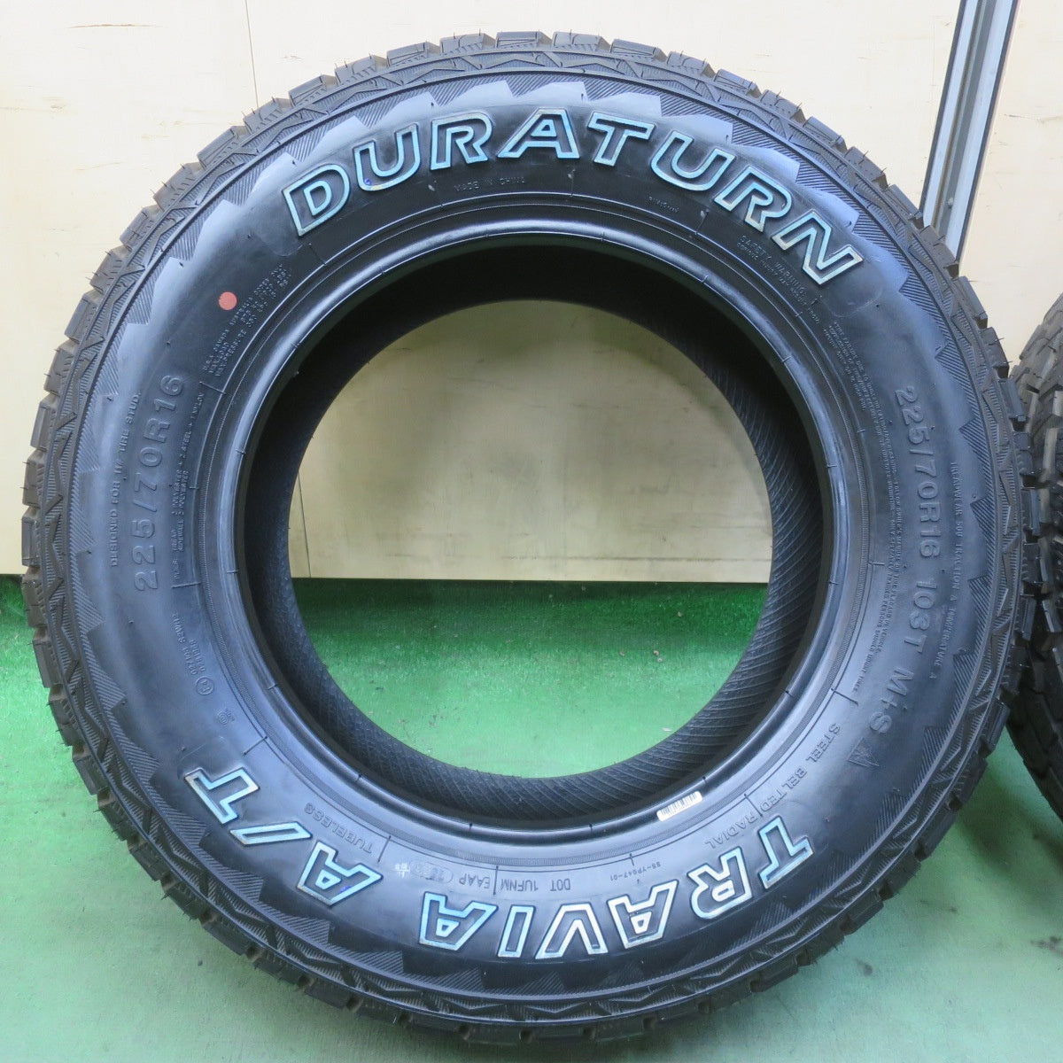 未使用！23年！2本★225/70R16 デュラターン TRAVIA A/T DURATURN 16インチ タイヤ デリカ D:5 エクストレイル CX-5 等★6073005イノタ
