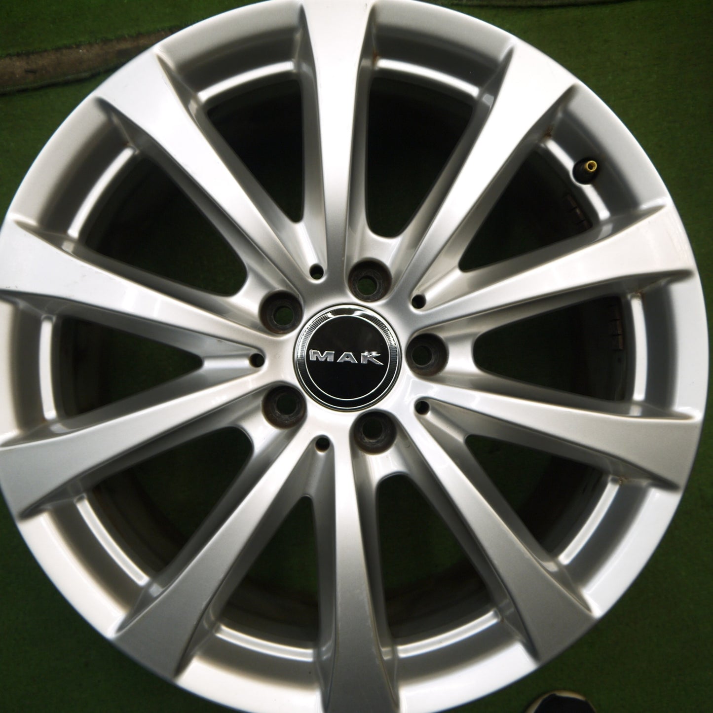 4本価格★ベンツ Sクラス W221 純正 ホイール 18インチ MAK 18×8.5J PCD112/5H★5070411Hホ