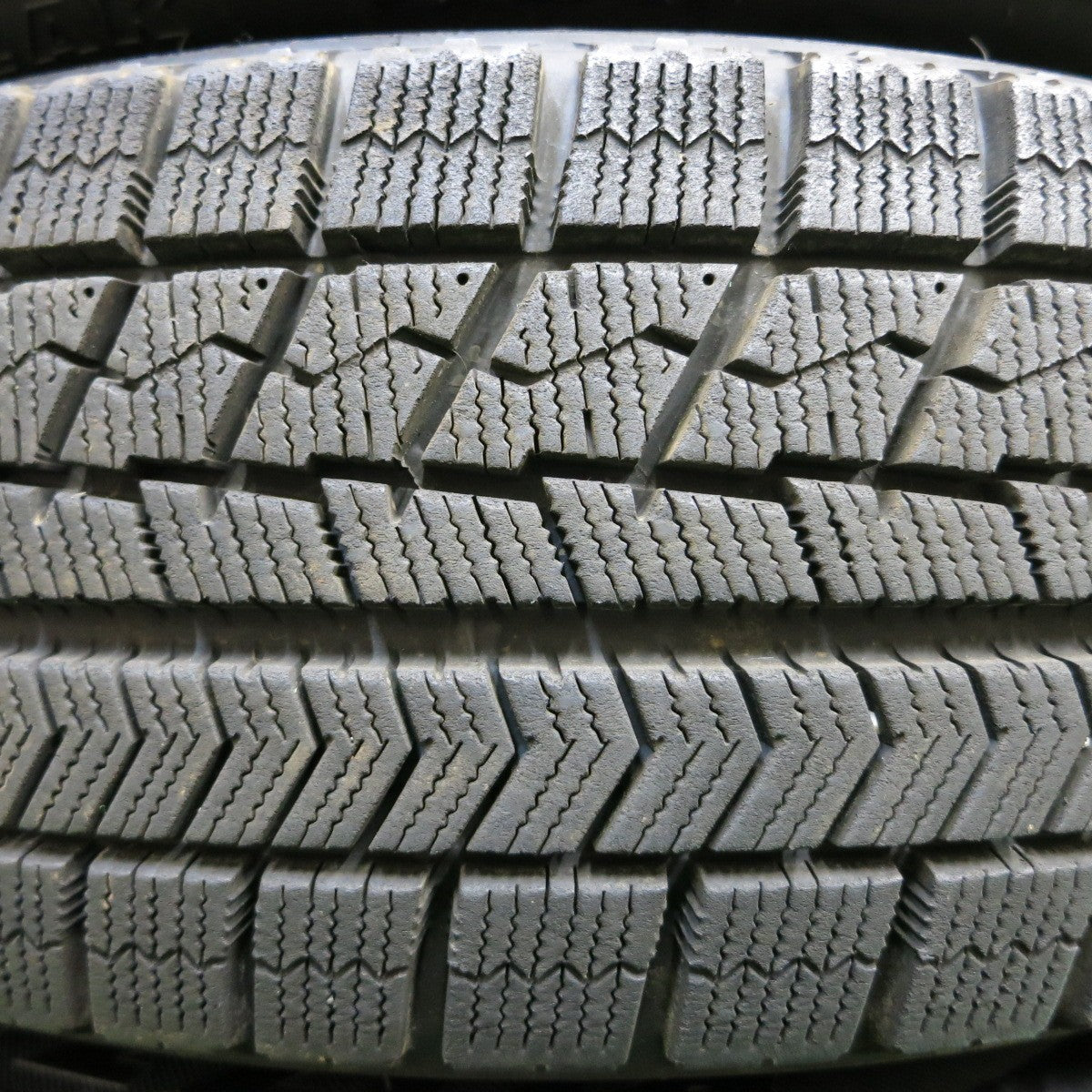 *送料無料* バリ溝！キレイ！9分★スタッドレス 165/70R14 ブリヂストン ブリザック VRX ECO FORME エコフォルム PCD100/4H★4042916イス