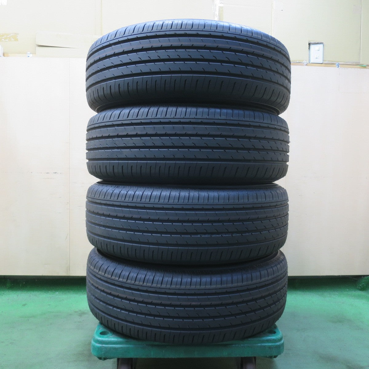 新車外し！26年★トヨタ 40系 アルファード ヴェルファイア 純正 225/65R17 ヨコハマ アドバン V03 17インチ PCD120/5H★6032606イノ