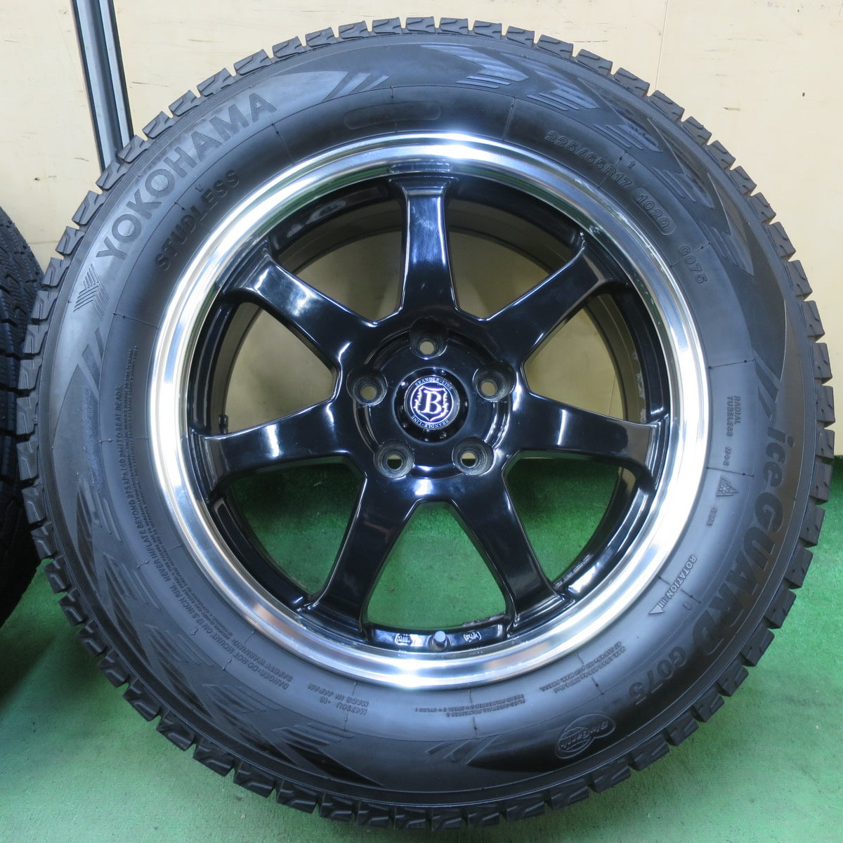 超バリ溝！23年！ほぼ10分★スタッドレス 225/65R17 ヨコハマ アイスガード G075 BRANDLE-LINE ブランドルライン 17インチ PCD114.3/5H★5101507イス
