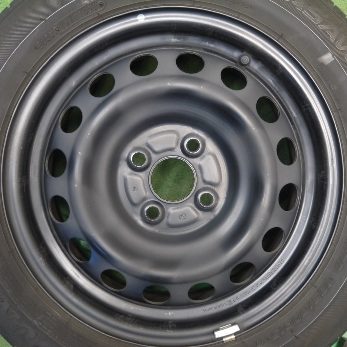 キレイ！2本◎トヨタ NHP10 アクア S スタイルブラック 純正 スチール 185/60R15 ダンロップ エナセーブ EC300+ PCD100/4H◎6091402Hノ