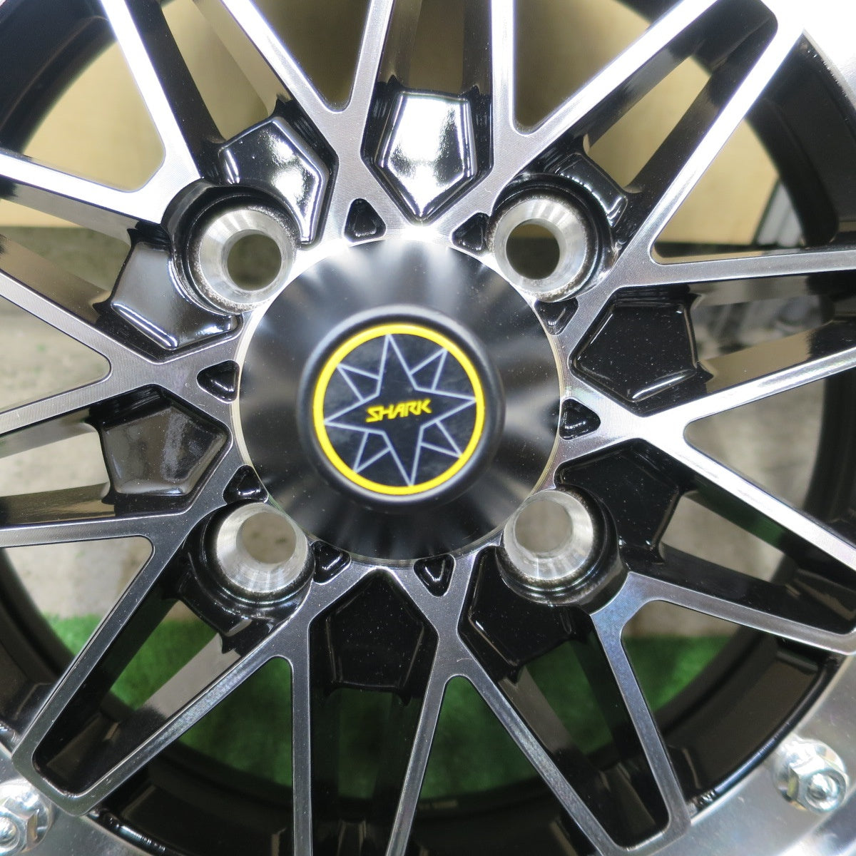 ほぼ未使用！美品★STAR SHARK Ⅱ 復刻版 14インチ スターシャーク 2 ホイール 14×6JJ PCD100/4H★6042201NGホ