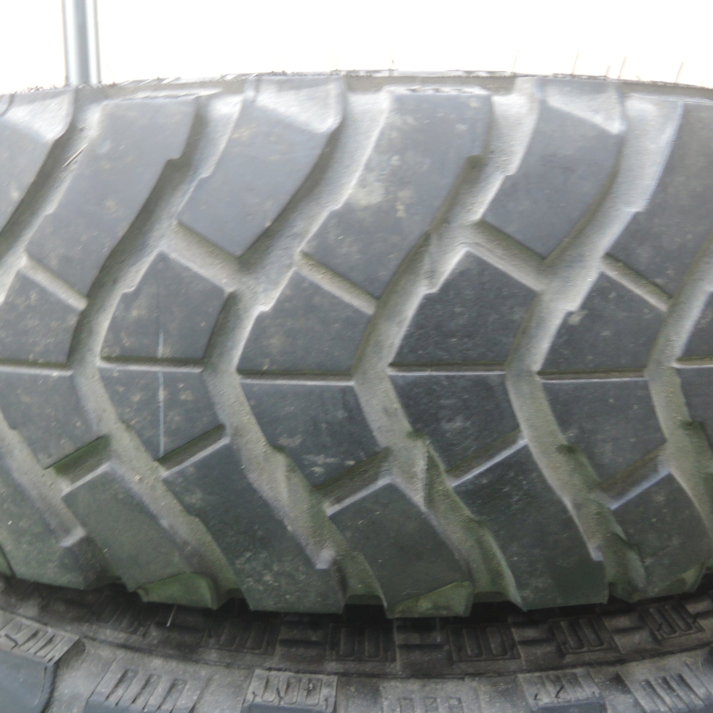 *送料無料* キレイ★ジムニー等 4x4 Engineering 6.50R16 97/93Q ヨコハマ ジオランダー M/T+ 16インチ PCD139.7/5H★4033001SYノ