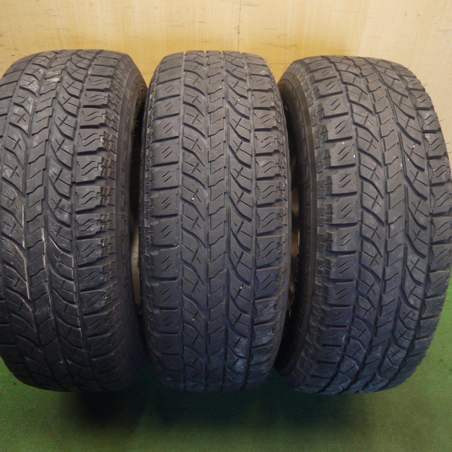 バリ溝！8.5分！3本◎HEART LAND レンコン ホイール 255/70R16 ヨコハマ ジオランダー A/T-S ホワイトレター ハートランド 16インチ PCD114.3/5H◎6081003Hノ