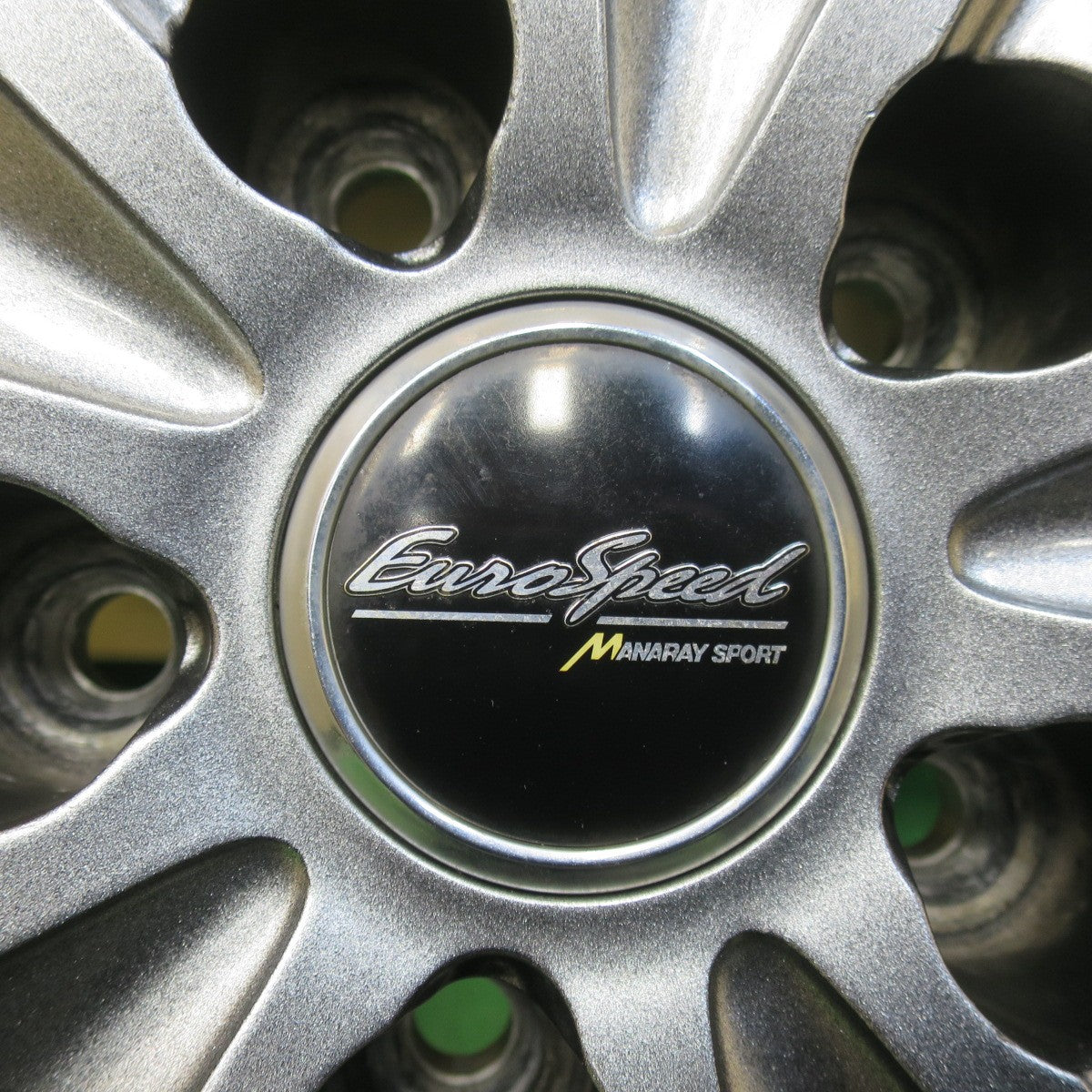 ほぼ未使用！キレイ★スタッドレス 215/60R16 トーヨー ウインター トランパス TX EuroSpeed MANARAY SPORT ユーロスピード 16インチ PCD114.3/5H★5120907イス