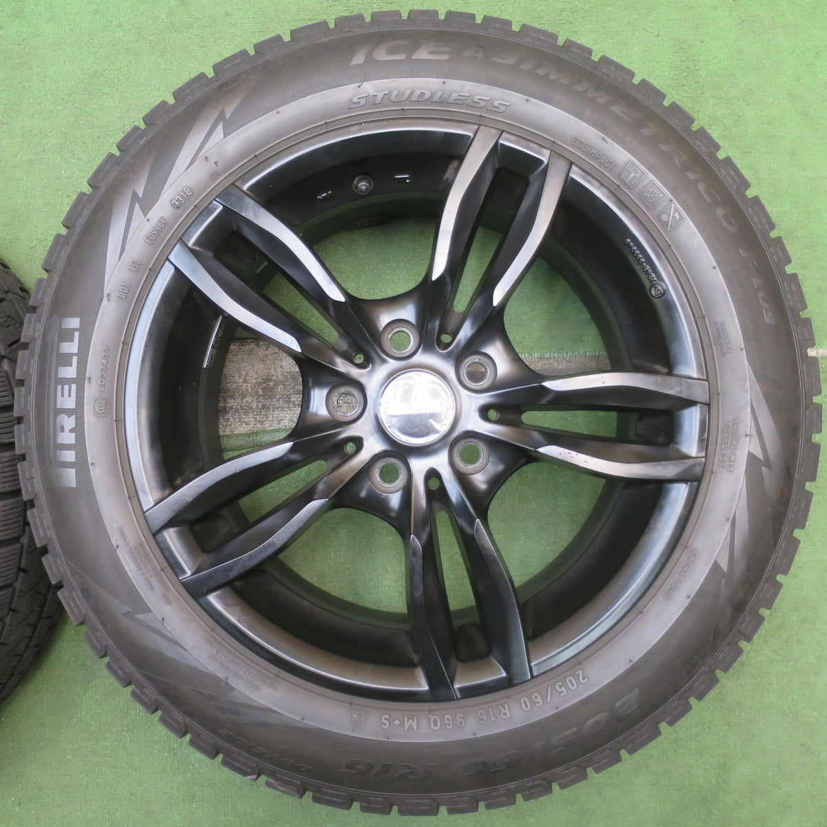 バリ溝！9分★BMW 等 MAK LUFT 205/60R16 スタッドレス ピレリ アイスアシンメトリコ プラス 16インチ PCD112/5H★5093008NJス