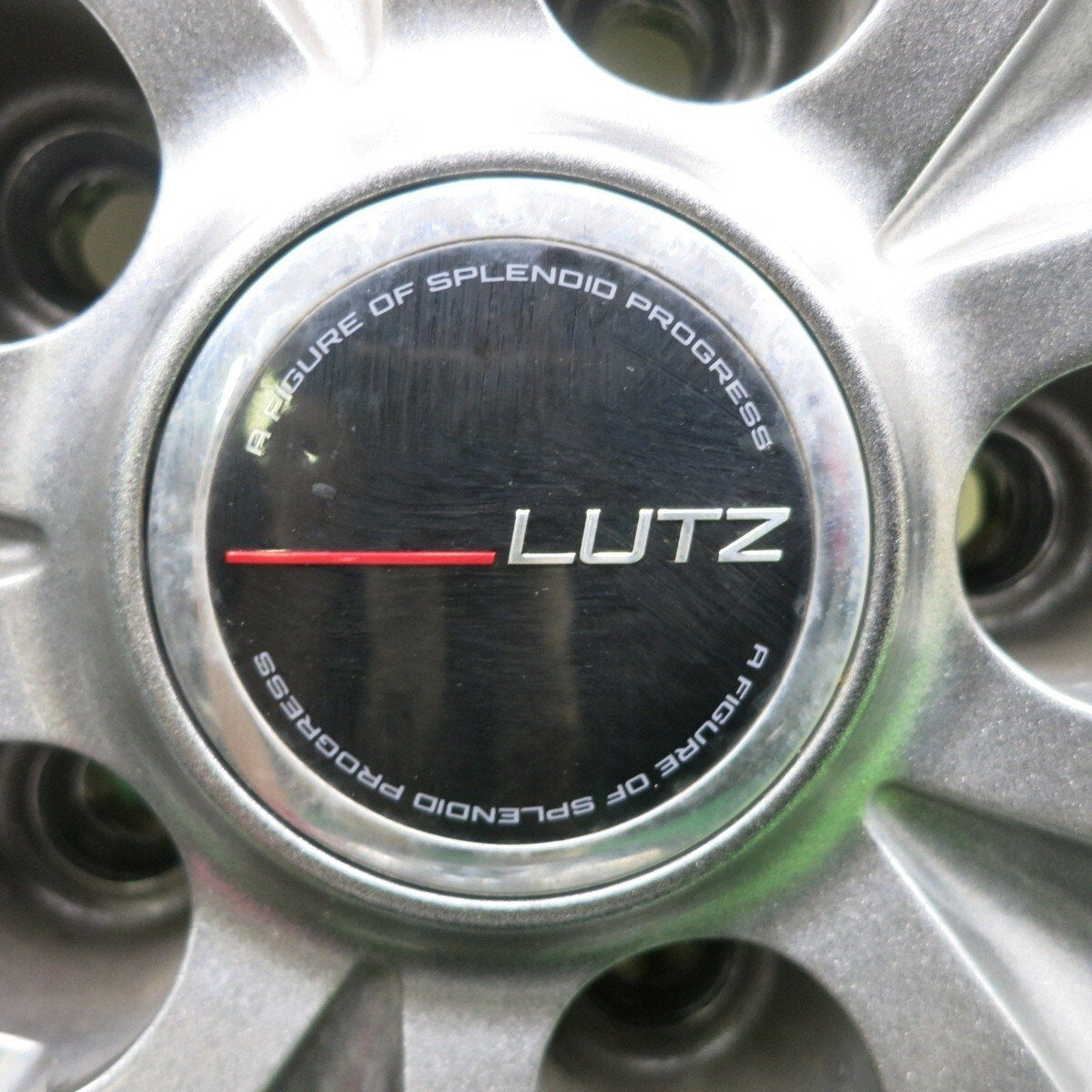 4本価格★スタッドレス 225/60R17 ブリヂストン ブリザック DM-V2 LUTZ 社外 アルミ 17インチ PCD114.3/5H★4100803HAス
