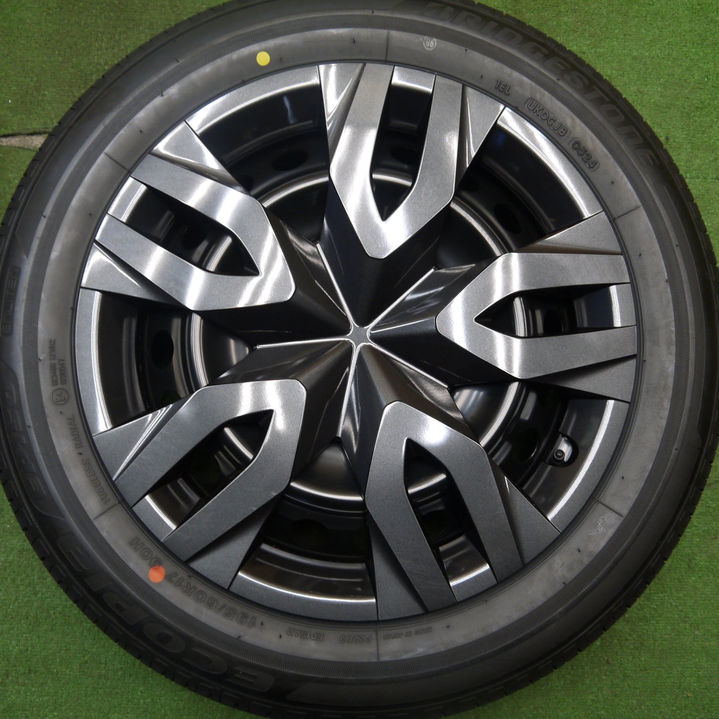[送料無料] 新車外し！24年★トヨタ 60系 プリウス 純正 スチール 195/60R17 ブリヂストン エコピア EP150 17インチ PCD114.3/5H★5033109Hノ