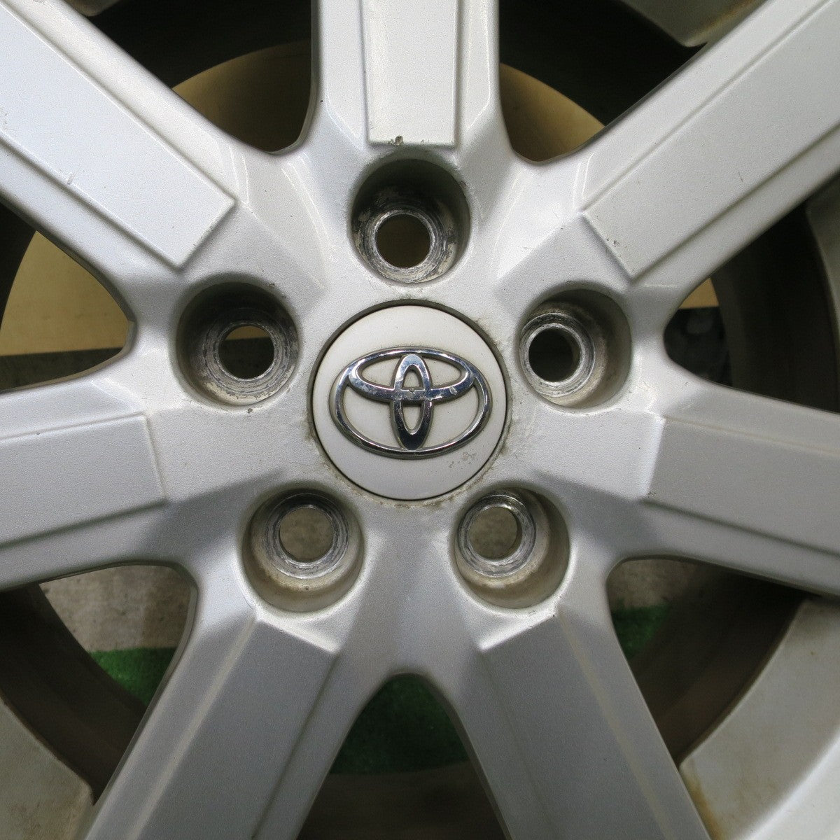 4本価格★トヨタ 70系 ノア ヴォクシー 純正 ホイール 16インチ 16×6J PCD114.3/5H★6040401NGホ