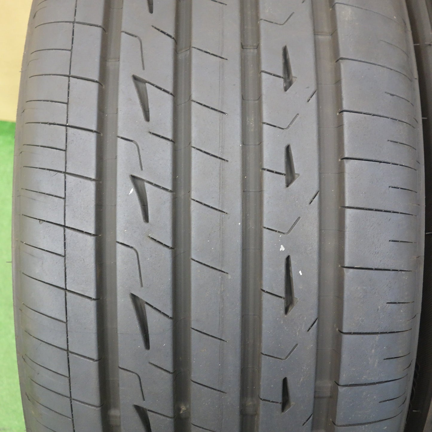 新車外し！26年★255/45R20 ブリヂストン アレンザ LX200 タイヤ 20インチ ALENZA レクサス RX クラウン アウトランダー 等★6061902KTノタ