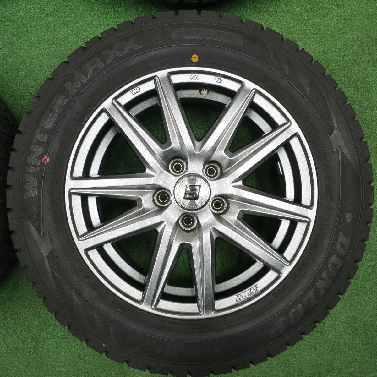 [送料無料] バリ溝！22年！キレイ！8.5分★プリウス 等 195/65R15 スタッドレス ダンロップ ウインターマックス WM02 SEIN ザイン 15インチ PCD100/5H★4112505TNス