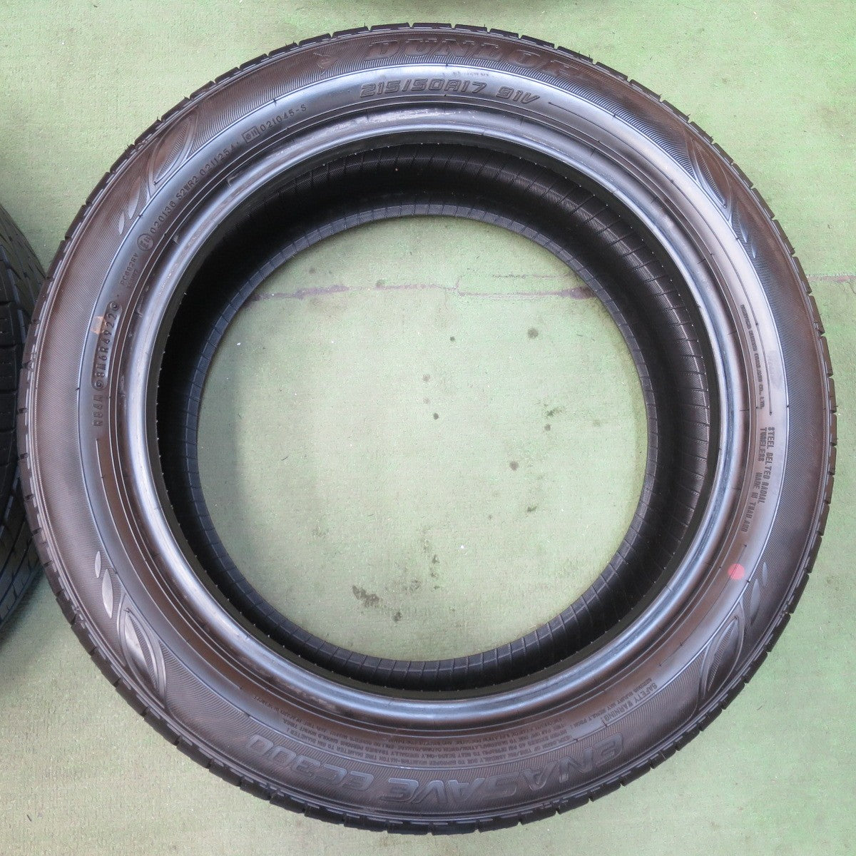 バリ溝！22年！9.5分以上★215/50R17 ダンロップ エナセーブ EC300 タイヤ 17インチ リーフ プリウスα インプレッサ 等★5112003イノタ