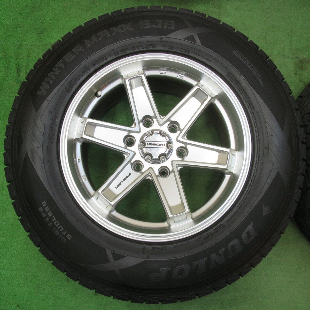 バリ溝！22年！キレイ！9.5分★KEELER 265/65R17 スタッドレス ダンロップ ウインターマックス SJ8 キーラー 17インチ PCD139.7/6H★5022303IMス