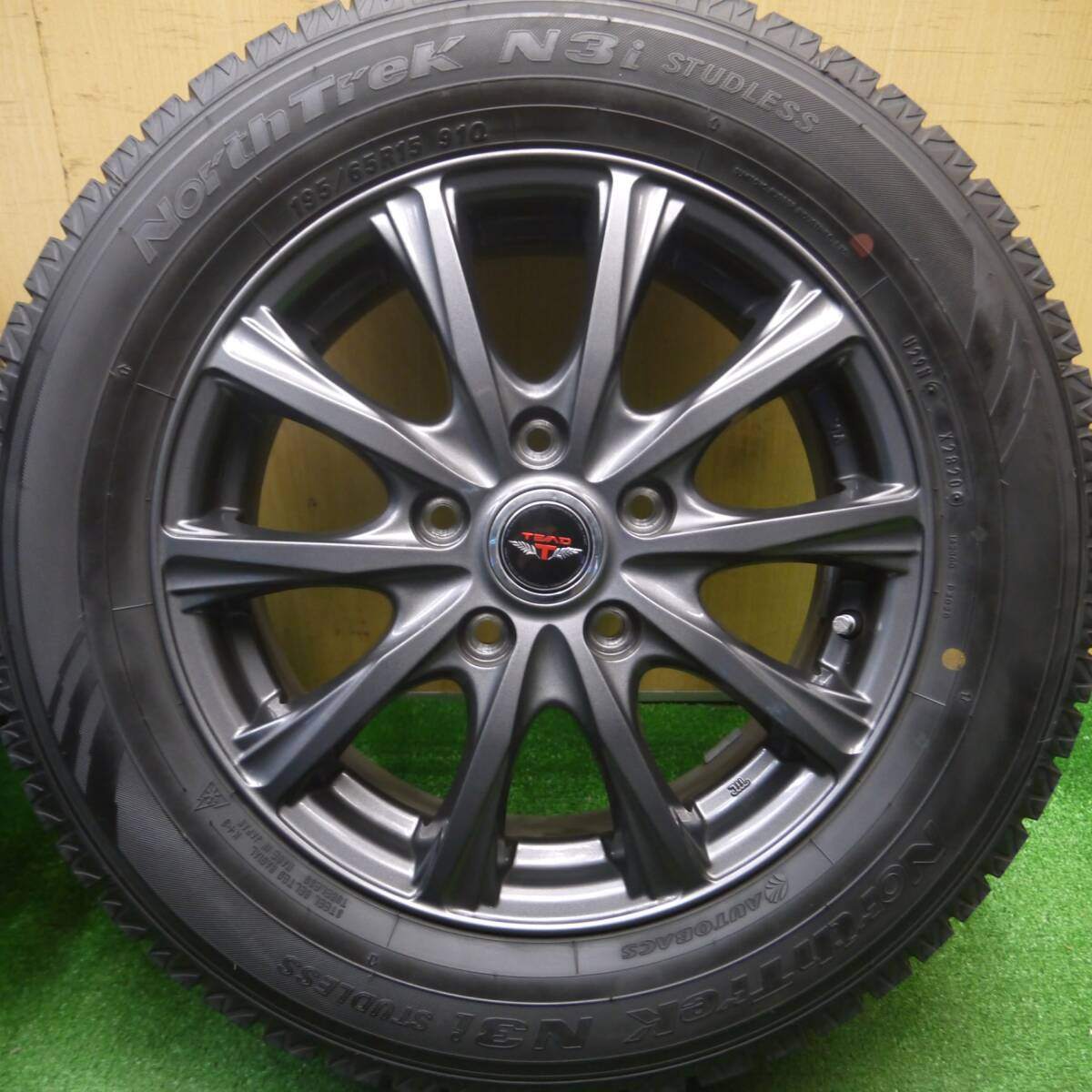 バリ溝！20年！キレイ！ほぼ10分★スタッドレス 195/65R15 オートバックス ノーストレック N3i TEAD テッド 15インチ PCD114.3/5H★4122302Hス